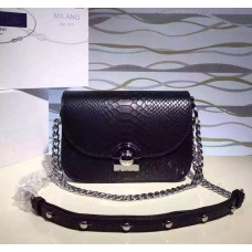 Torba Prada Arcade ze skóry węża w kolorze czarnym