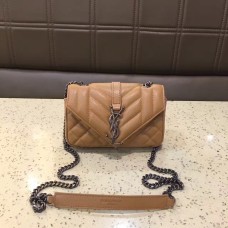 Mała torebka kopertowa na ramię YSL 17 cm, morelowa